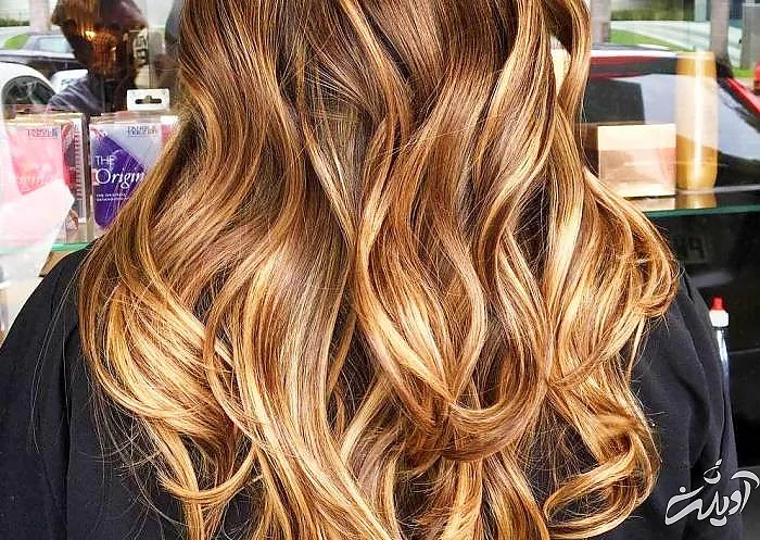 بلوند شکلاتی با هایلایت طلایی بلوند شکلاتی